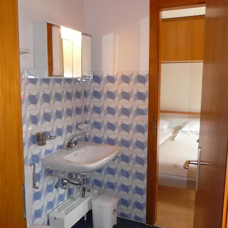 Hortensia H 033 - View 6 Pers